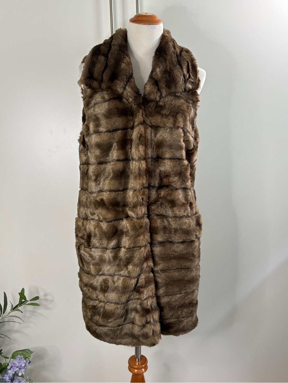 Chico's Black Label Brown Faux Fur Long Vest Size 1